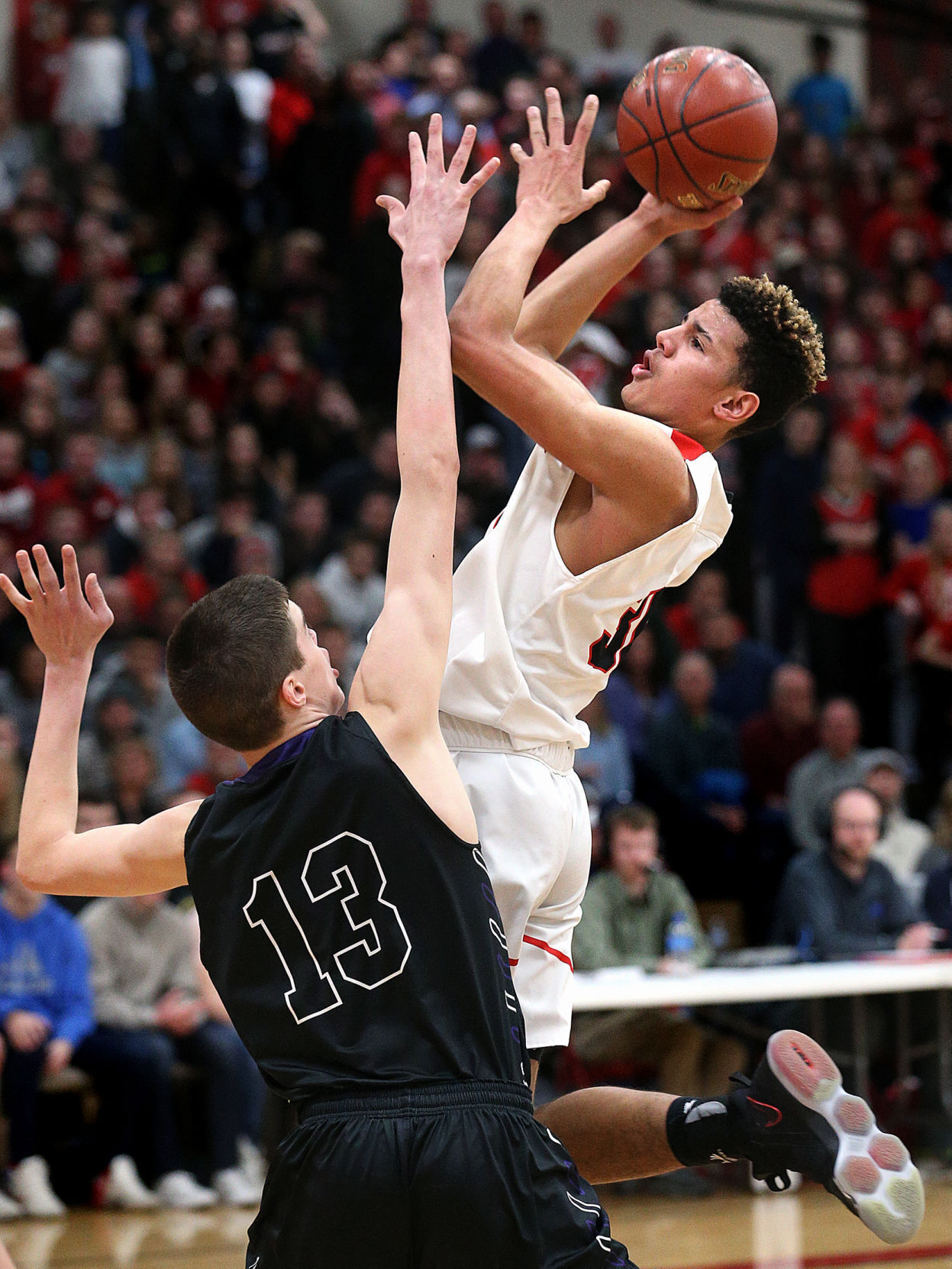 Onalaska vs. Central Sectionalal Semifinal